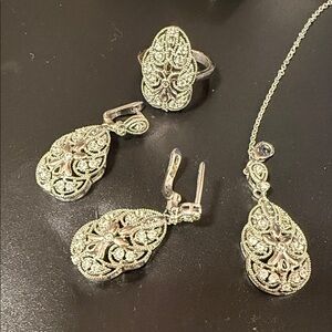 Elegant Silver Filigree Teardrop Pendant & Earring Set